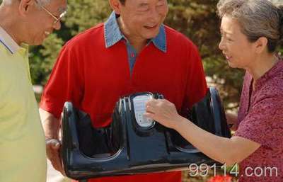 乐天派足疗机厂家直销,五分钟做足疗,享受健康家庭全足 按摩用品 产品